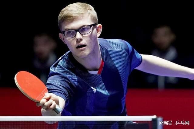 来自不同地 来自不同地