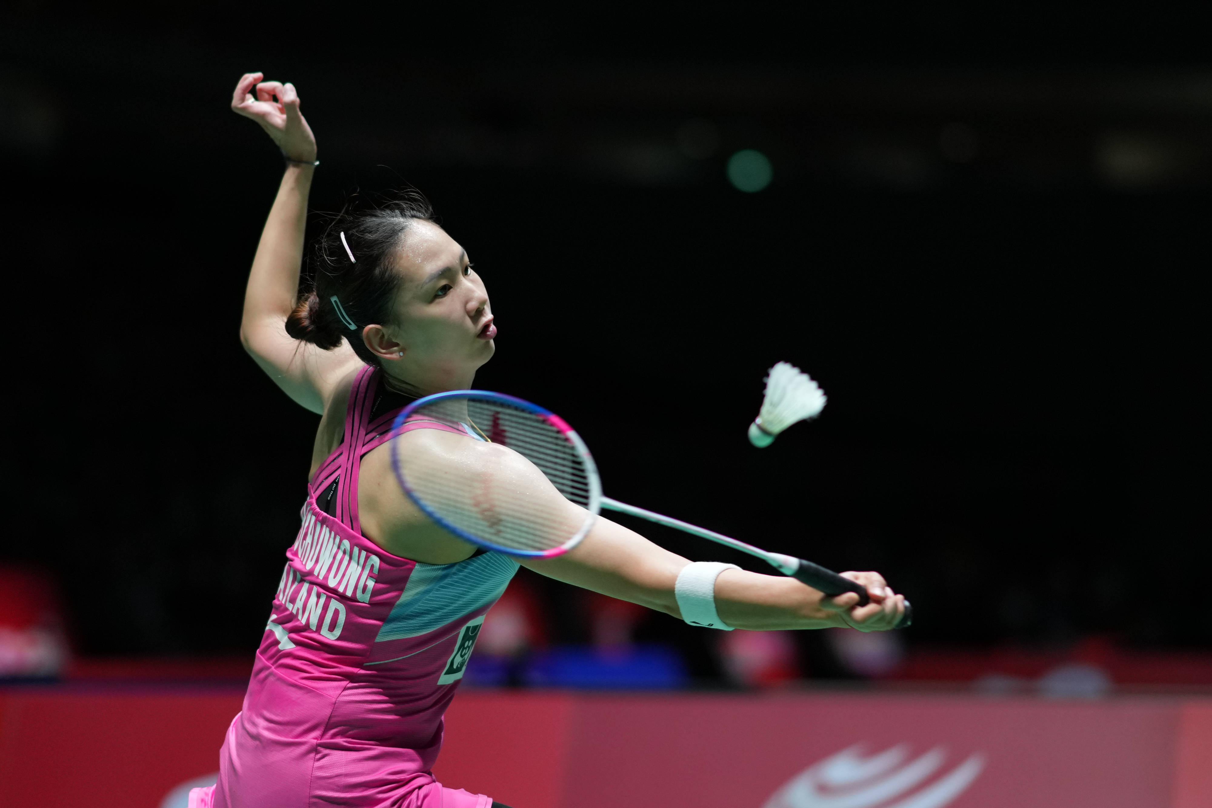 并试图调整 并试图调整