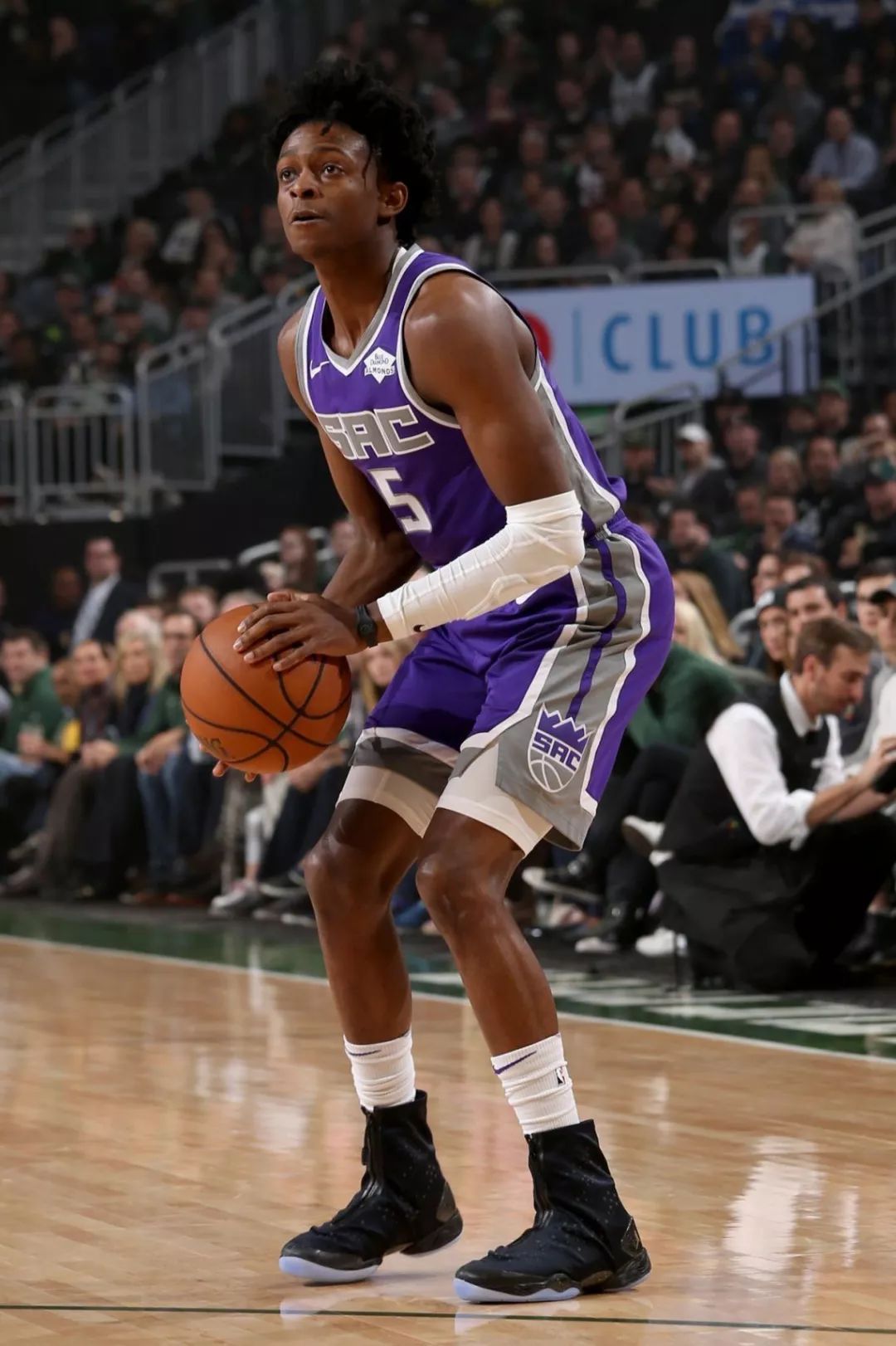 却被巴耶斯 却被巴耶斯